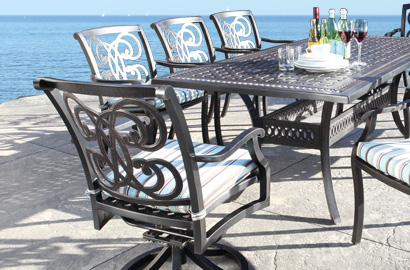 Cast Aluminum Outdoor Furniture, Patio Table Barrie